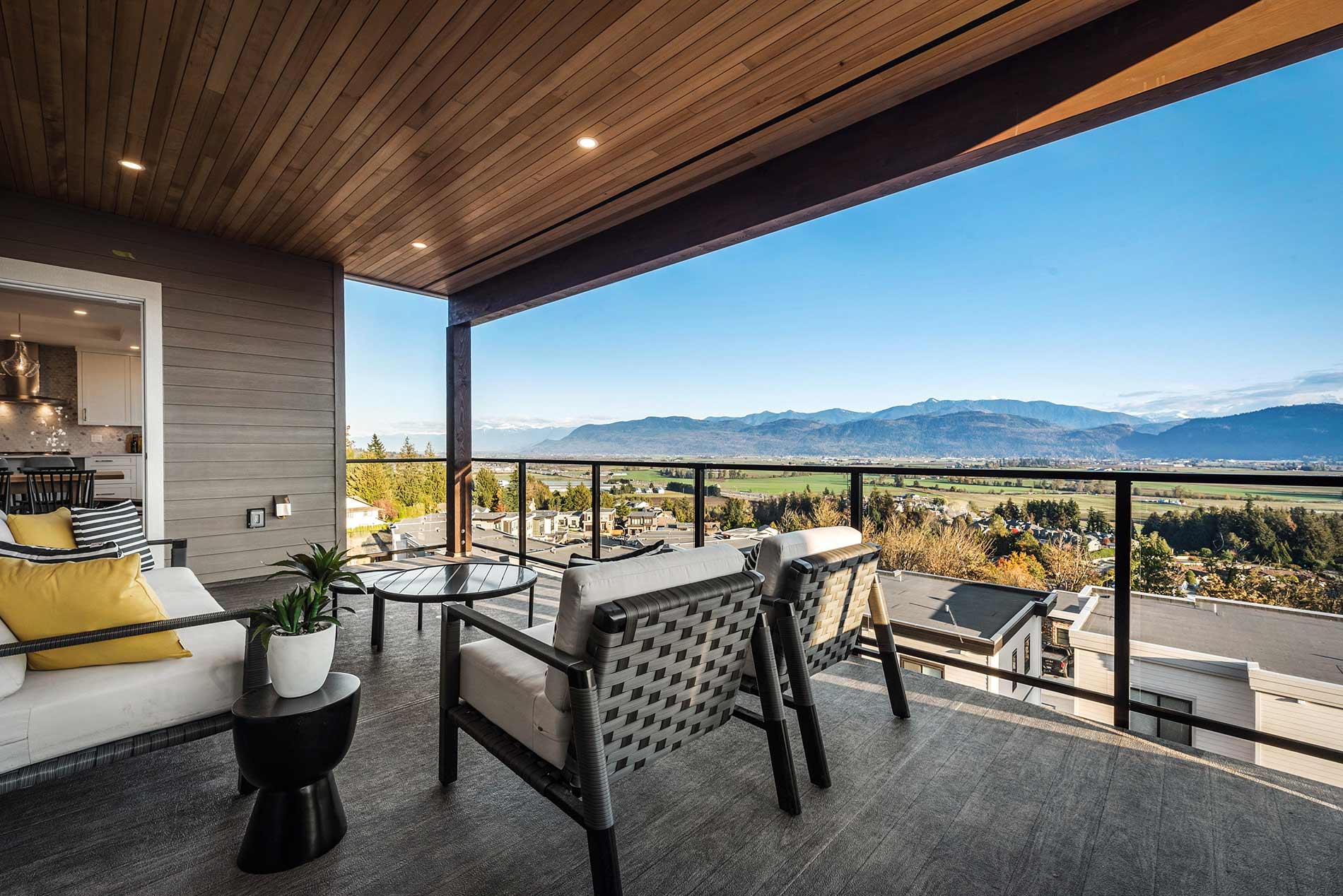 outdoor deck with spectacular views